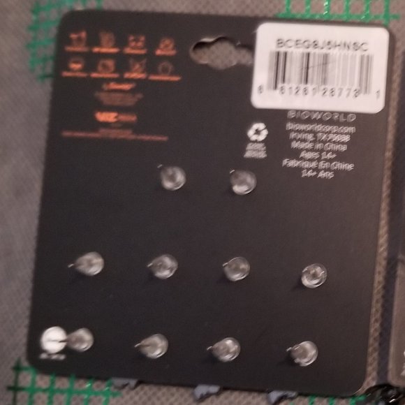 Naruto Hello Kitty Shippuden Earrings (5 pairs) - Picture 2 of 3